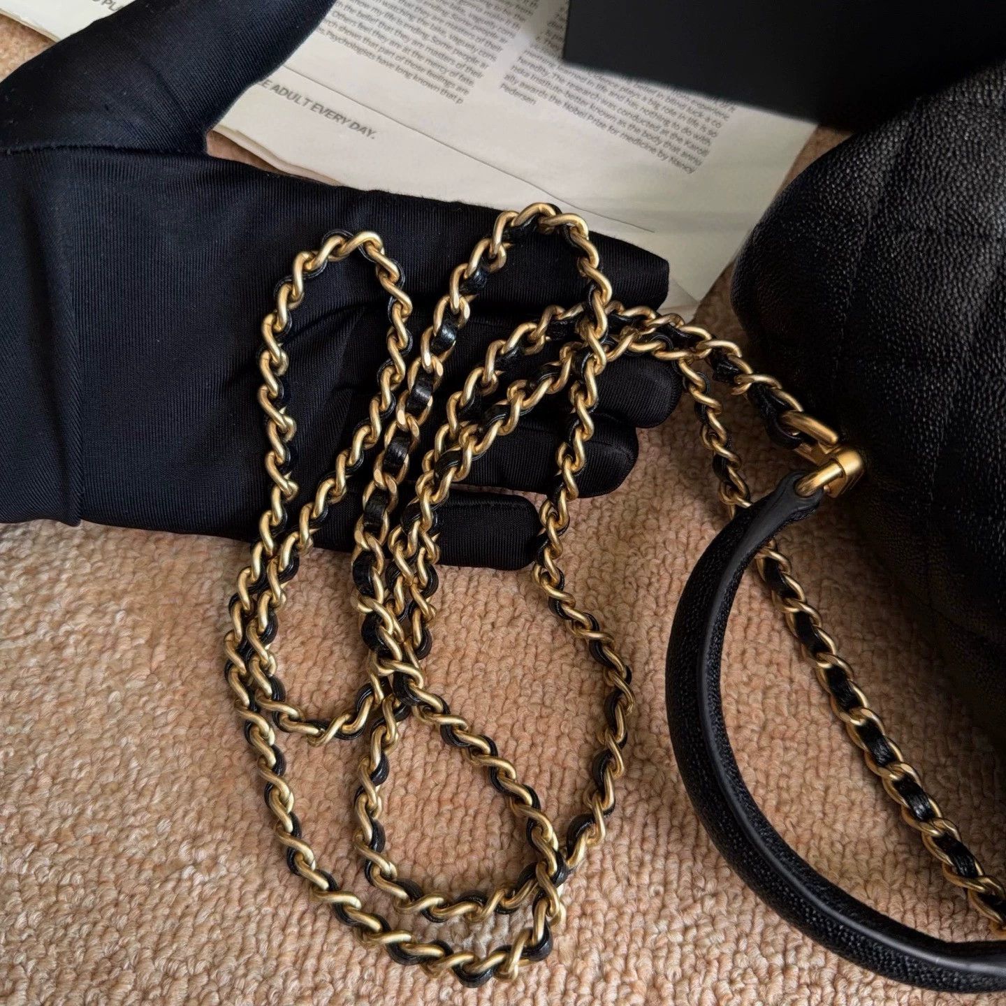 Chanel Pre-loved Bag Very good condition Size ONE SIZE - 8 Thumbnail