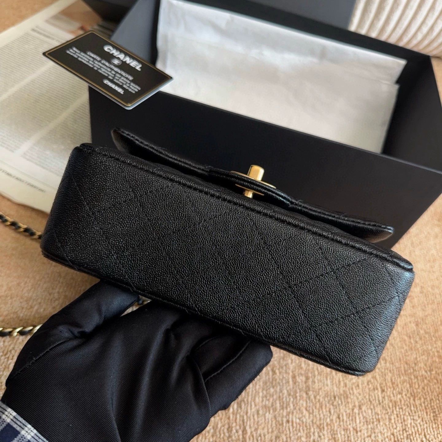 Chanel Pre-loved Bag Very good condition Size ONE SIZE - 4 Thumbnail