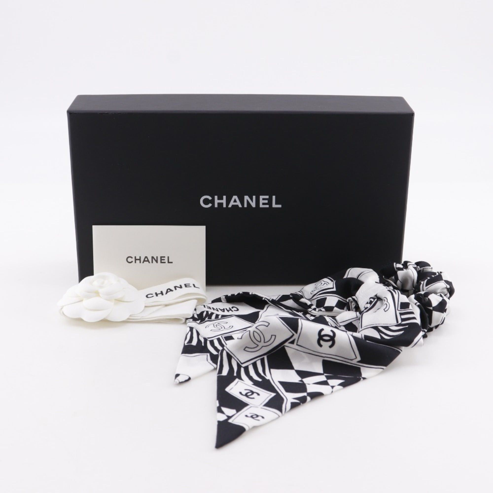 Chanel CHANEL Ribbon Scrunchie with Coco Mark Silk Black/White for Women Size ONE SIZE - 8 Thumbnail