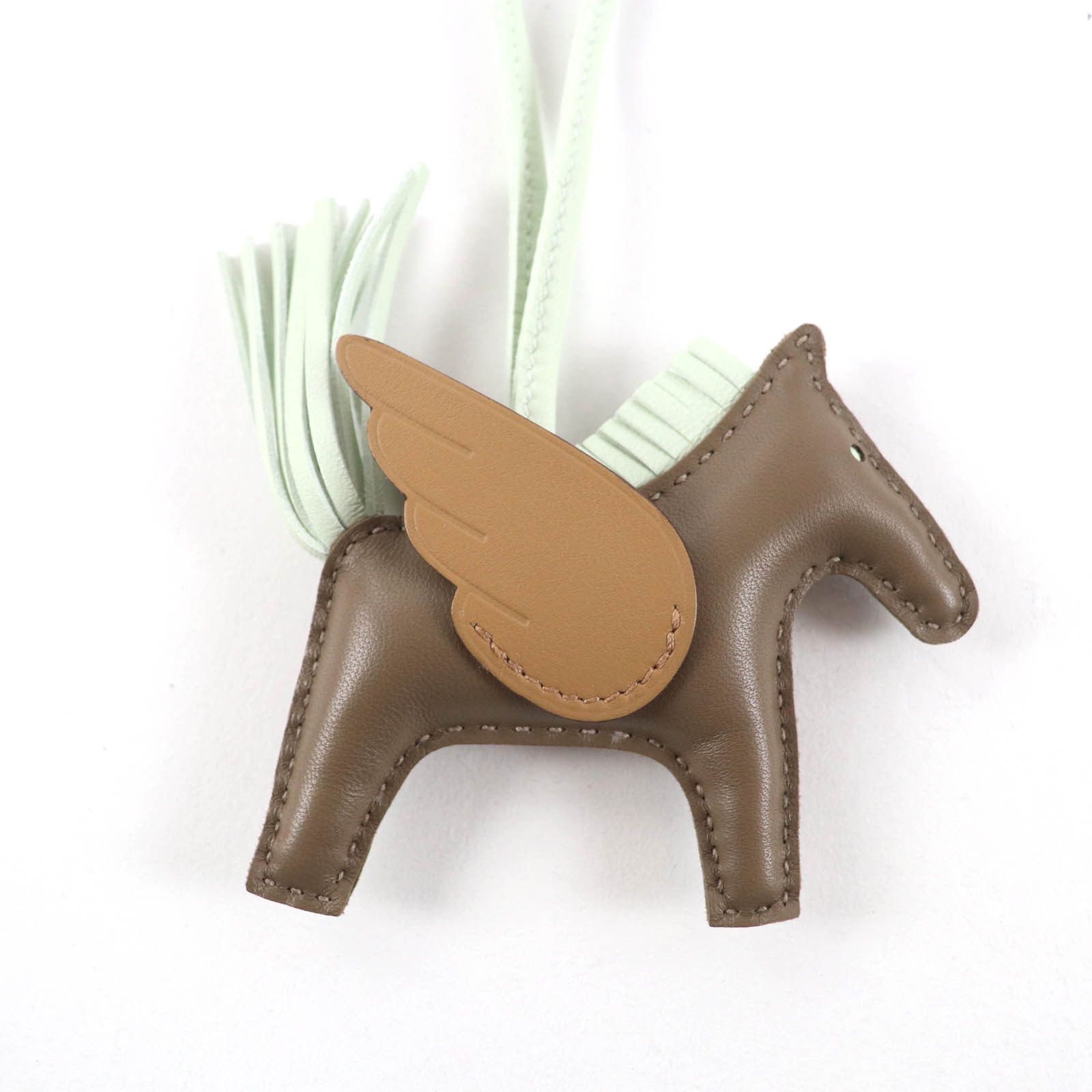 Hermes Hermes Hermès Rodeo Pegasus PM Charm Leather Charm Stamp U (2022) DUTY FREE for USA Size ONE SIZE - 5 Thumbnail
