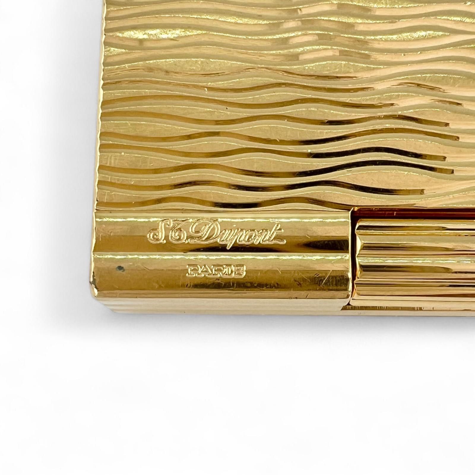 Other Other Dupont Gatsby Wave Emboss Lighter Smoking Accessory Metal Lighter DUTY FREE for USA Size ONE SIZE - 6 Thumbnail
