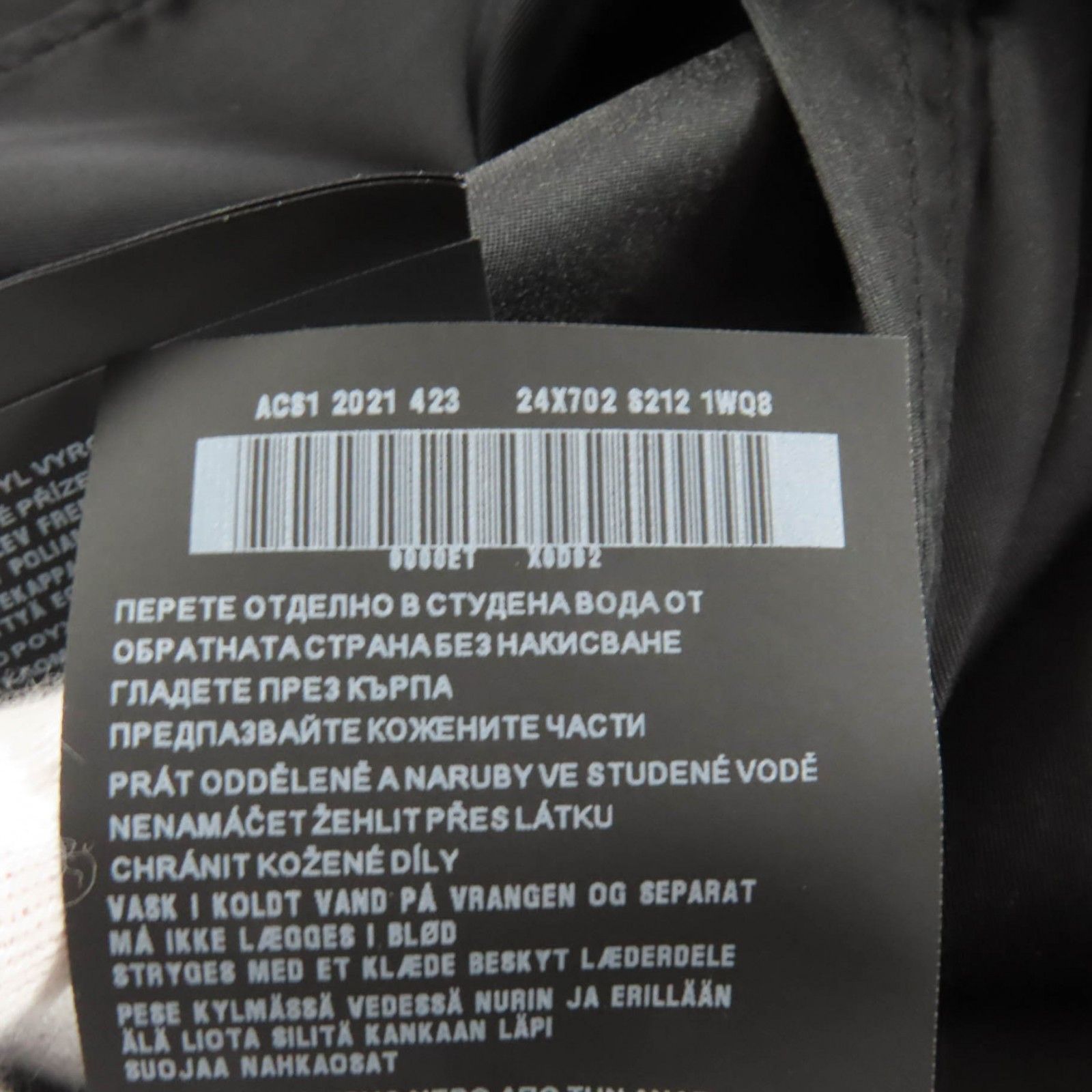 Prada Prada Prada Recycled Polyamide Short Sleeve Shirt Others Tops DUTY FREE for USA Size ONE SIZE - 11 Thumbnail