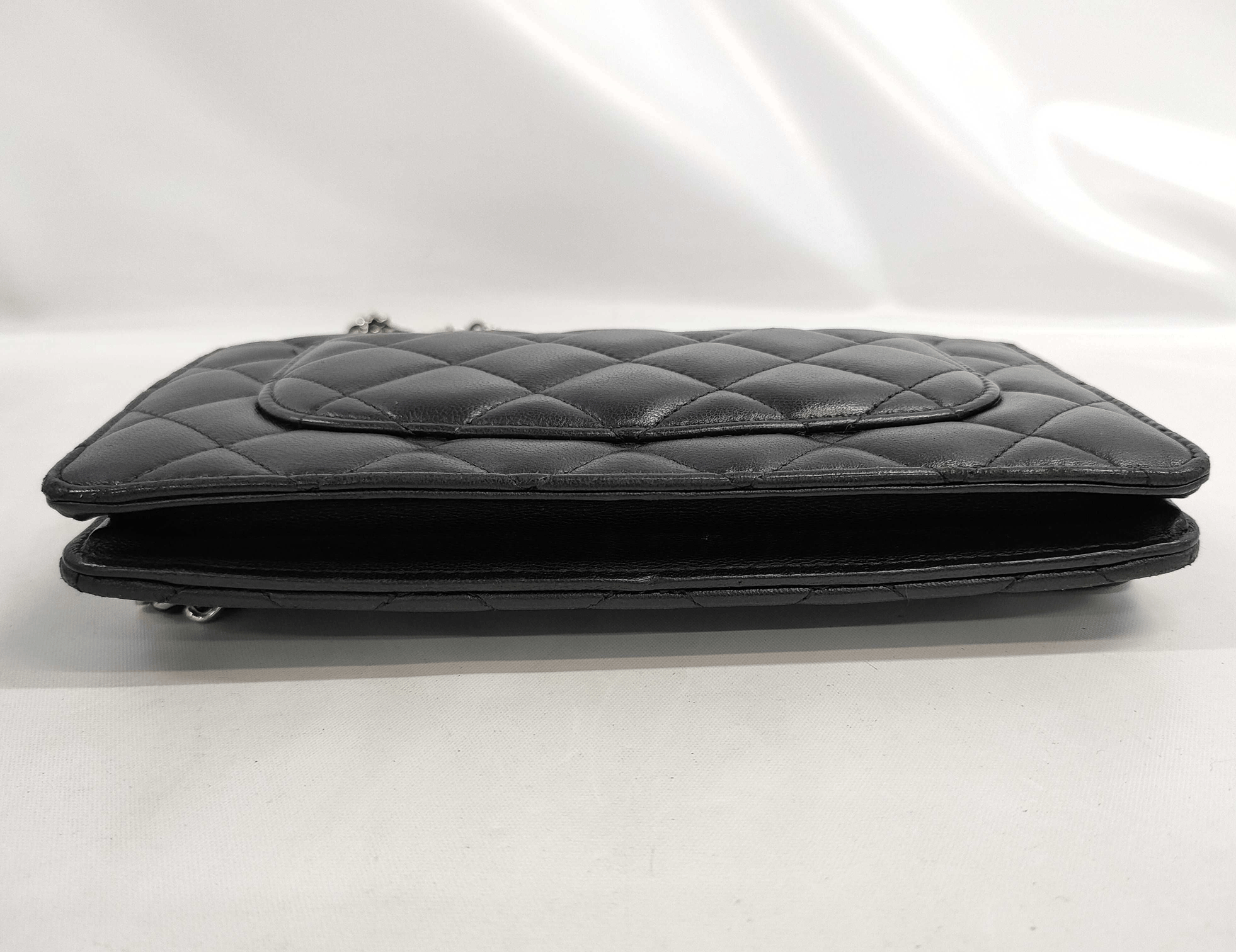 Chanel Chanel Wallet on Chain Quilted Lambskin Size ONE SIZE - 8 Thumbnail