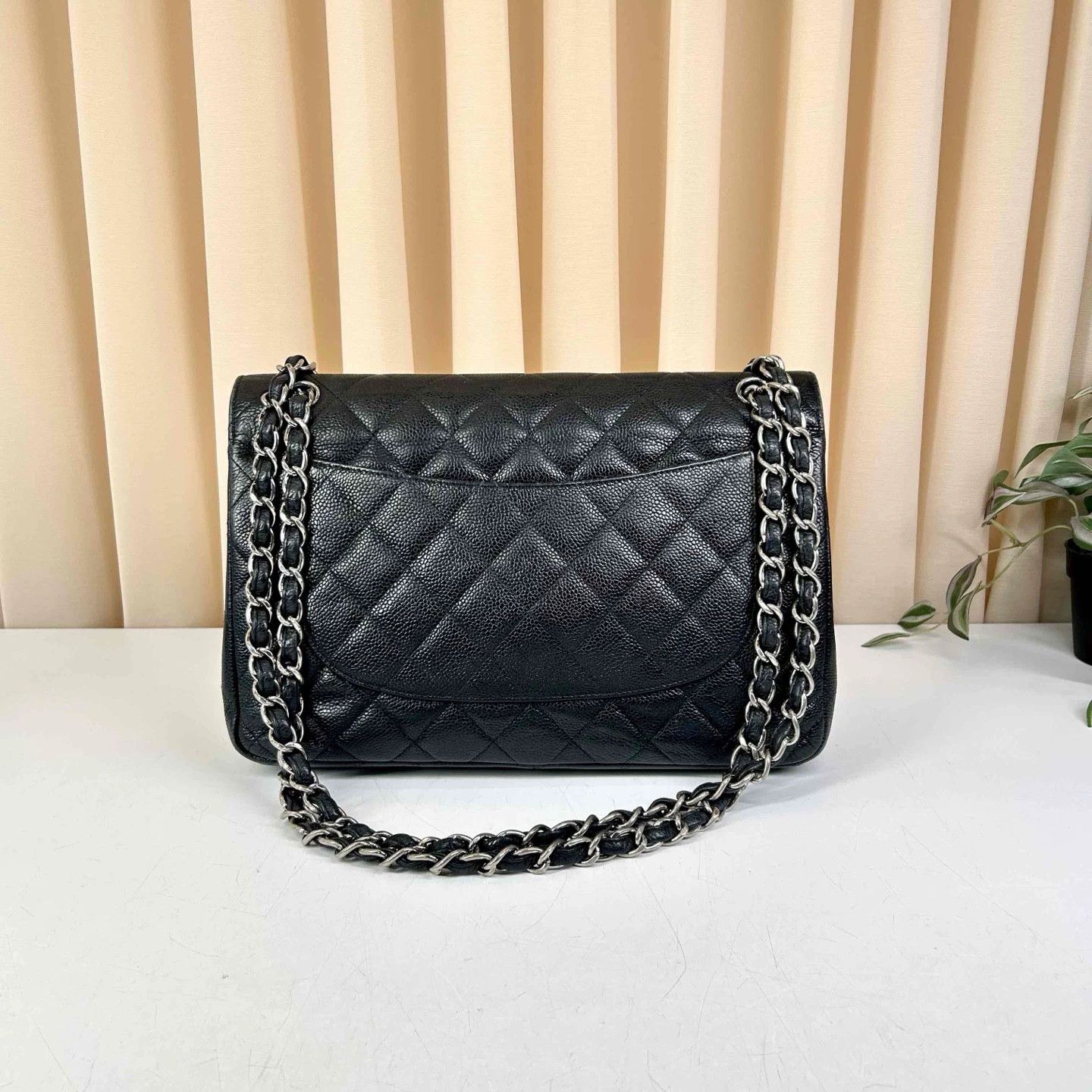 Chanel Pre-loved Bag Very good condition Size ONE SIZE - 2 Thumbnail