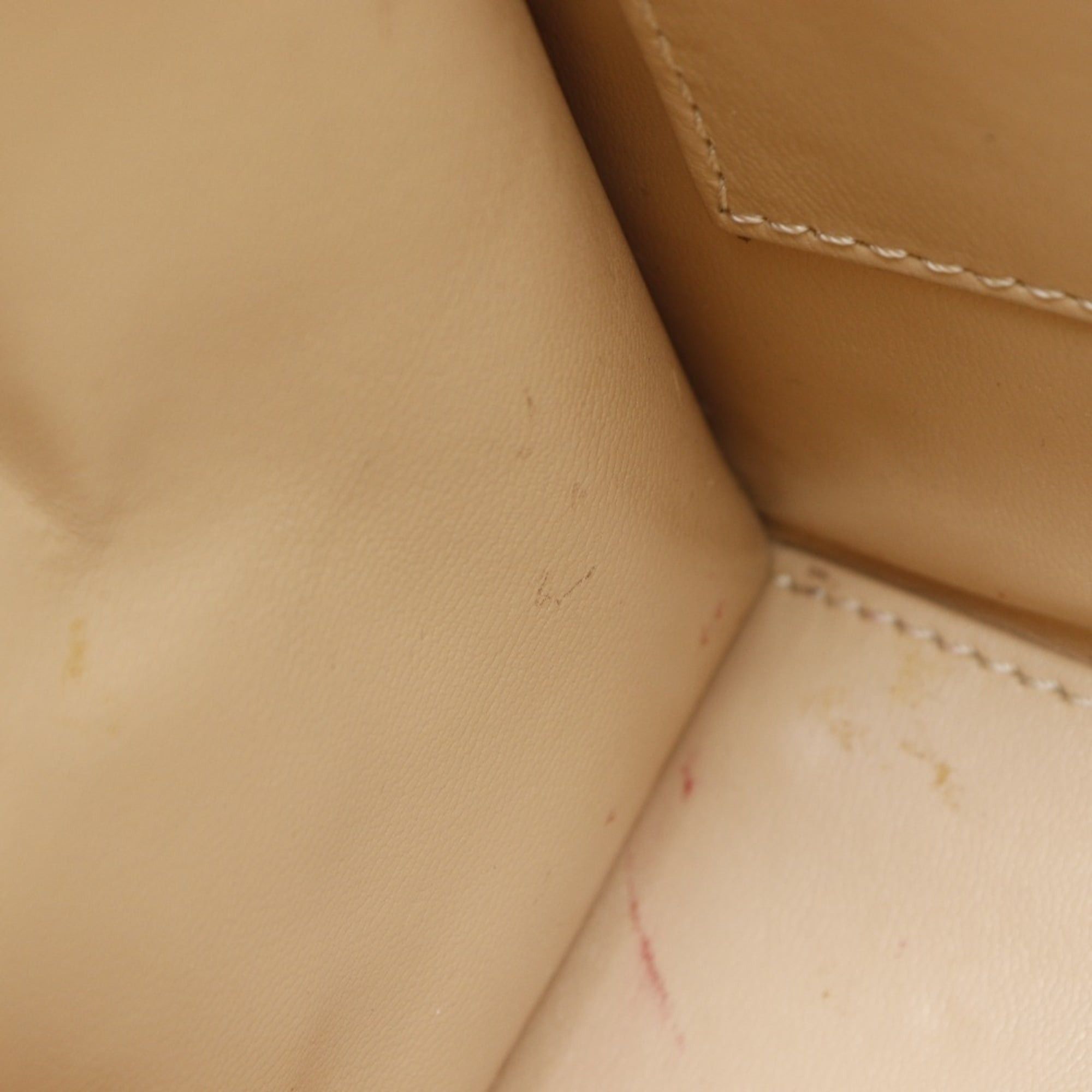 Celine Celine 2-Way Shoulder Handbag, Vintage Calfskin, White, 2-Way, Flap, Women's Size ONE SIZE - 9 Thumbnail