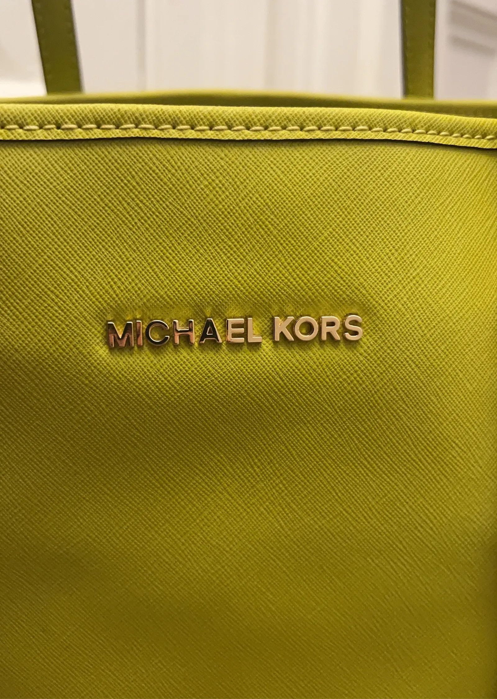 Michael Kors Michael Kors QUINN TOTE Bucket Bag Size ONE SIZE - 2 Thumbnail