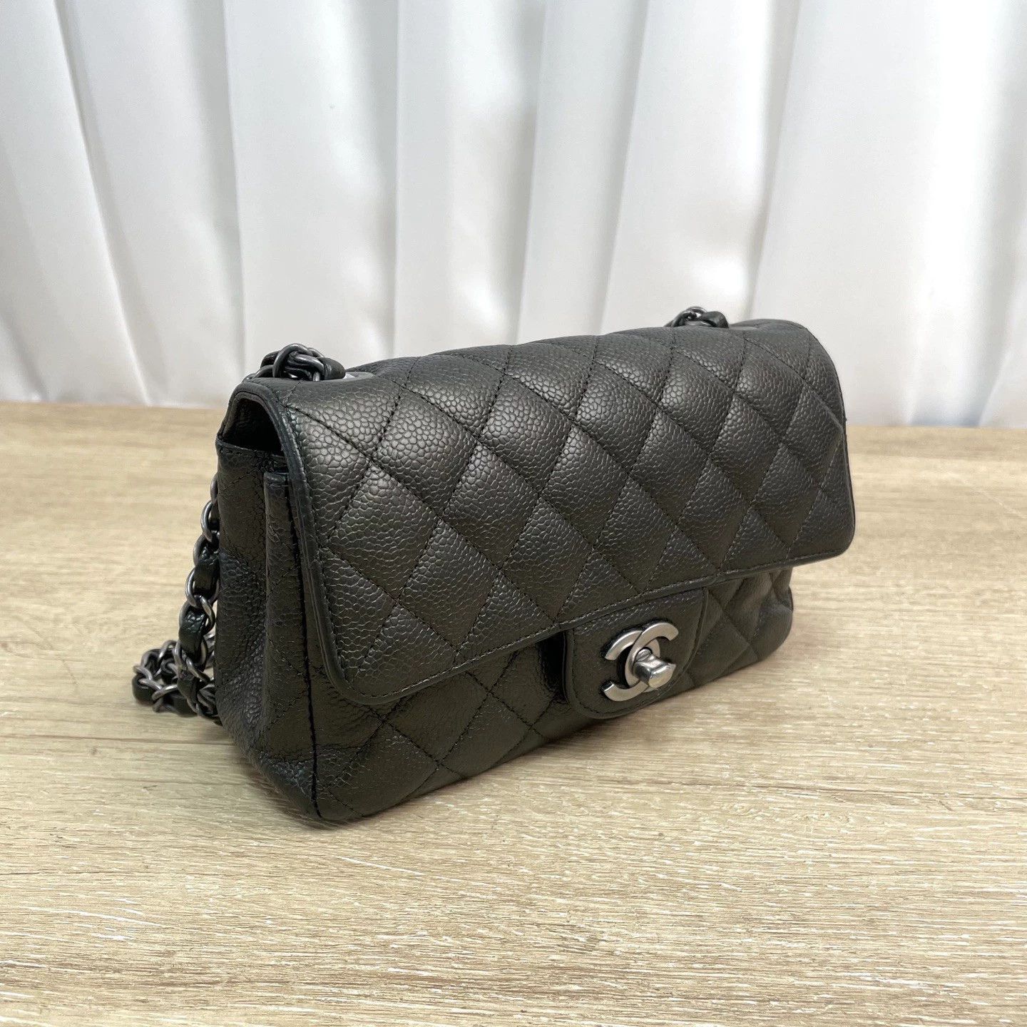 Chanel Pre-loved Bag Very good condition Size ONE SIZE - 3 Thumbnail
