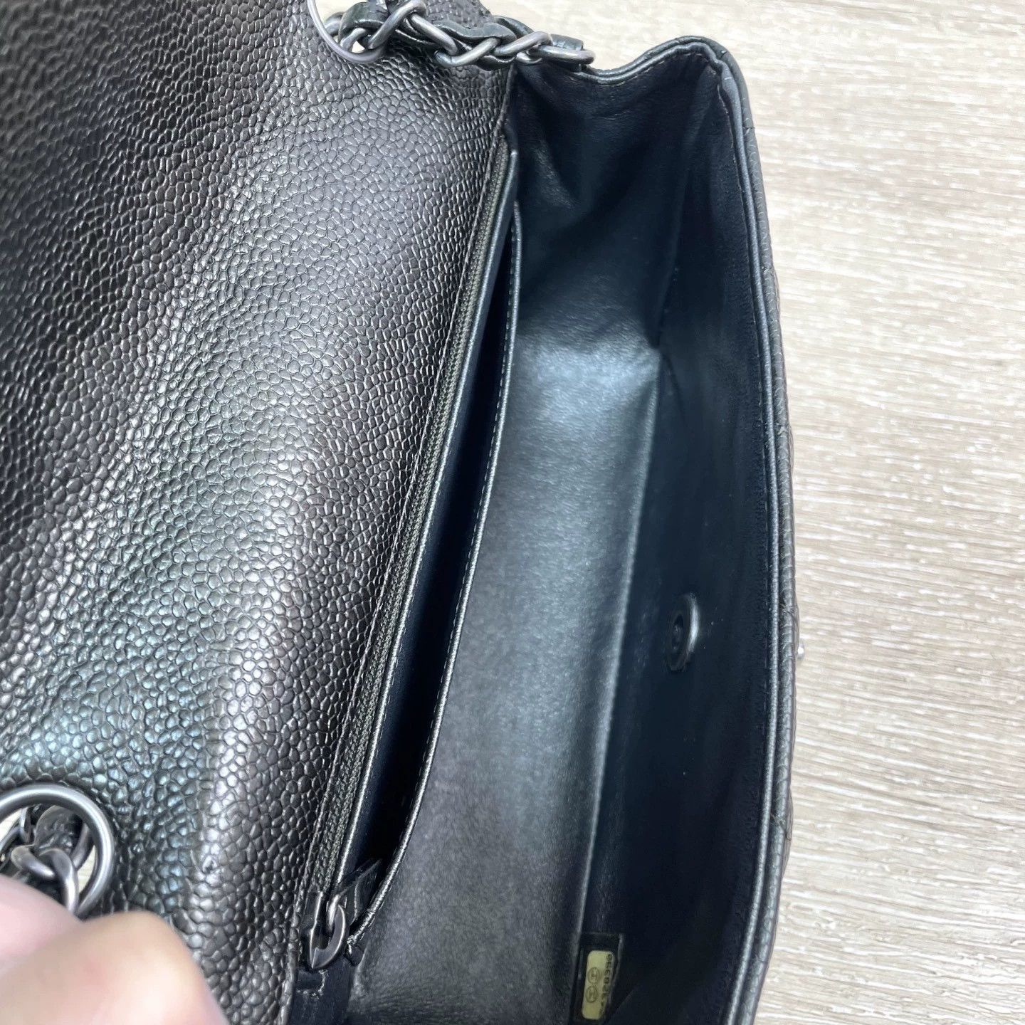 Chanel Pre-loved Bag Very good condition Size ONE SIZE - 4 Thumbnail