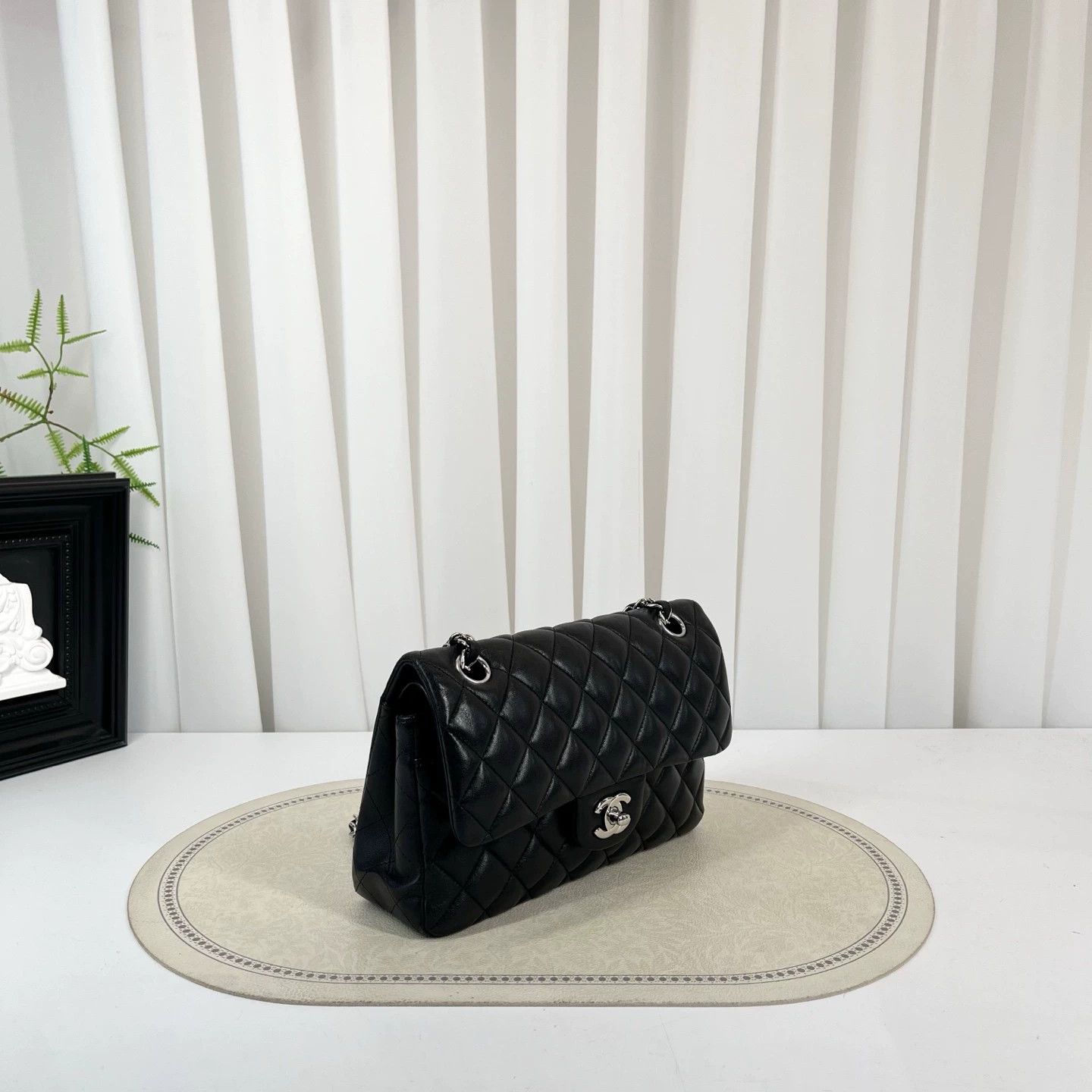Chanel Pre-loved Bag Very good condition Size ONE SIZE - 3 Thumbnail