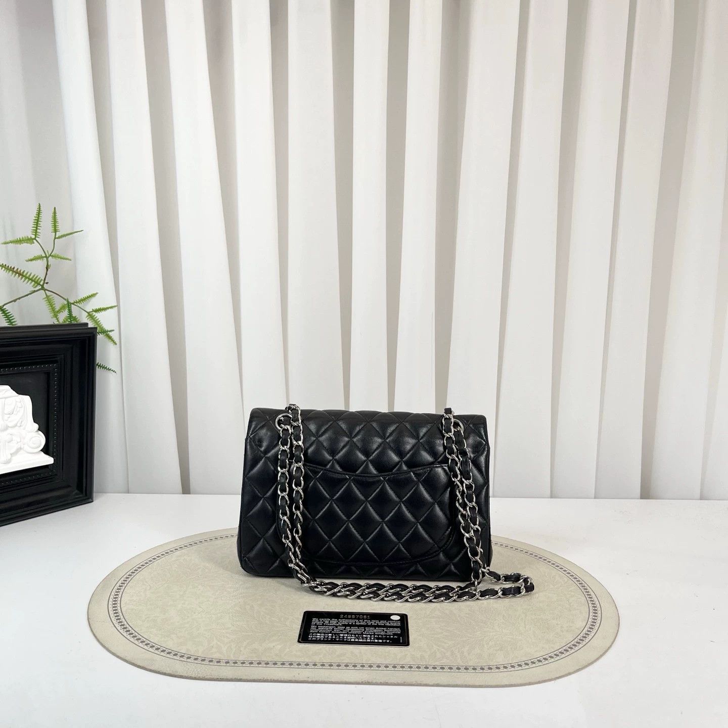 Chanel Pre-loved Bag Very good condition Size ONE SIZE - 2 Thumbnail