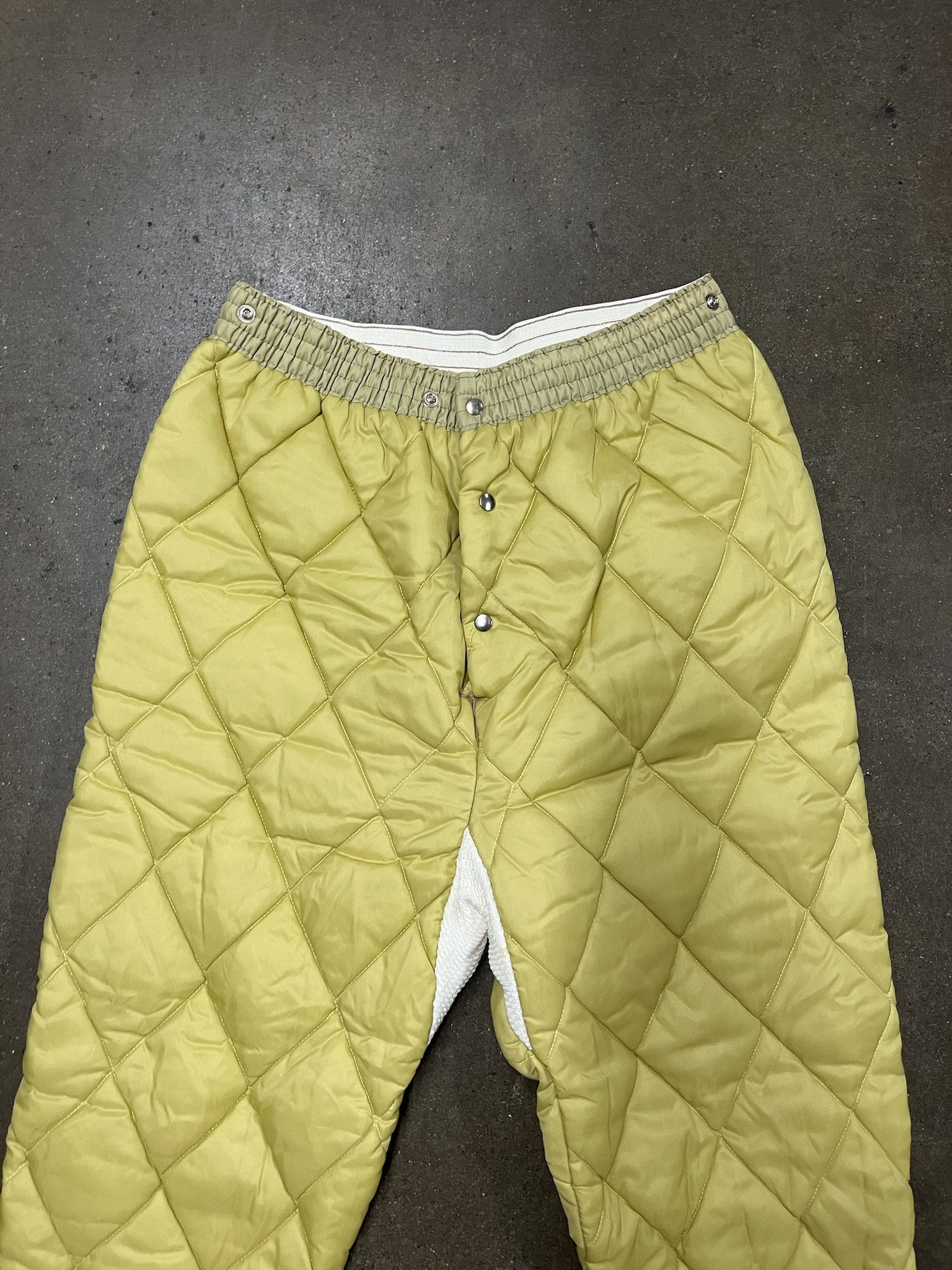 Vintage Vintage 1970s Elastic Waist Quilted Therma Pant Liners Size 30 Size US 30 / EU 46 - 2 Thumbnail