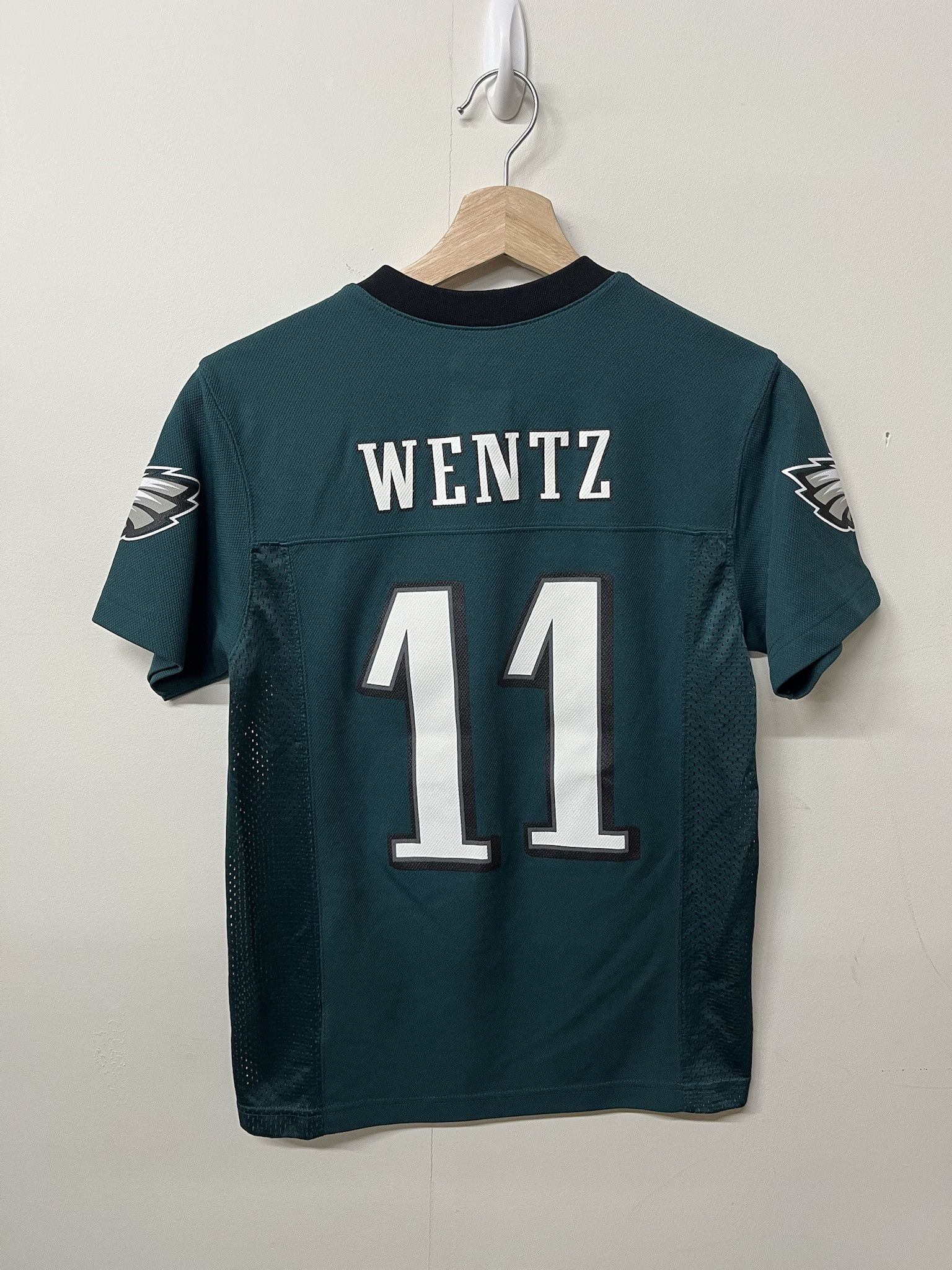 NFL × Vintage Vintage Eagles jersey Carson Wentz #11 Eagles Jersey Size XS Size US XS / EU 42 / 0 - 3 Thumbnail