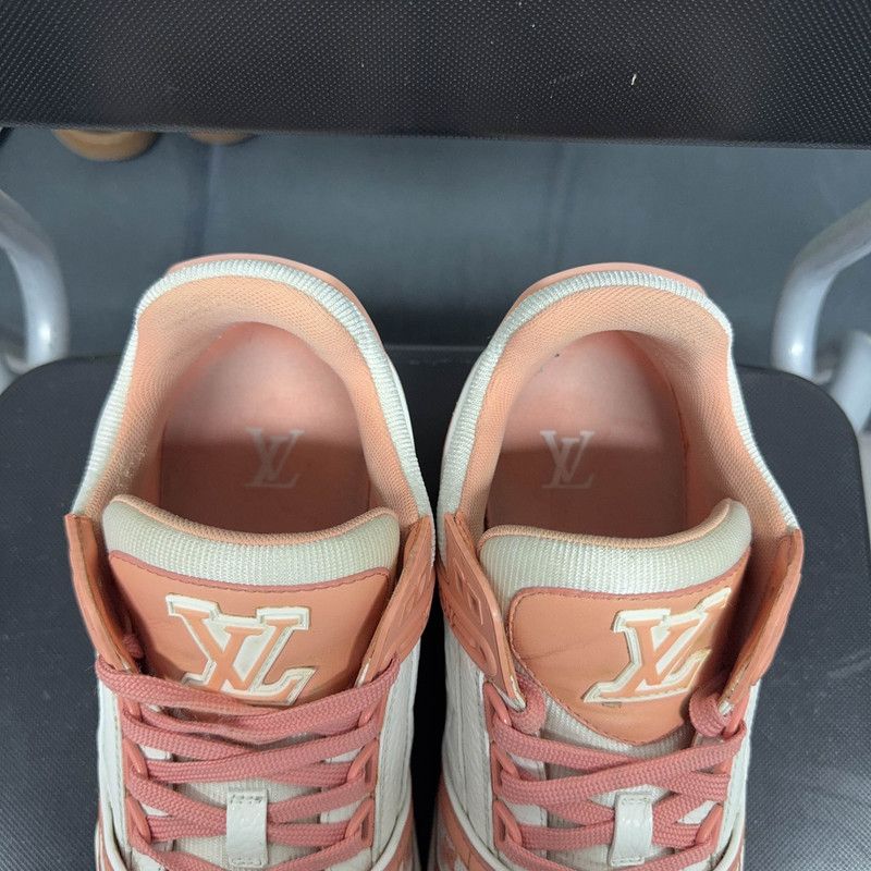 Louis Vuitton Louis Vuitton Trainer Low Top Sneakers in Peach 0079 Size US 8.5 / EU 41-42 - 9 Thumbnail