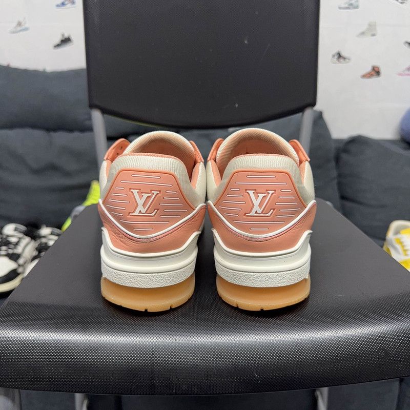 Louis Vuitton Louis Vuitton Trainer Low Top Sneakers in Peach 0079 Size US 8.5 / EU 41-42 - 3 Thumbnail