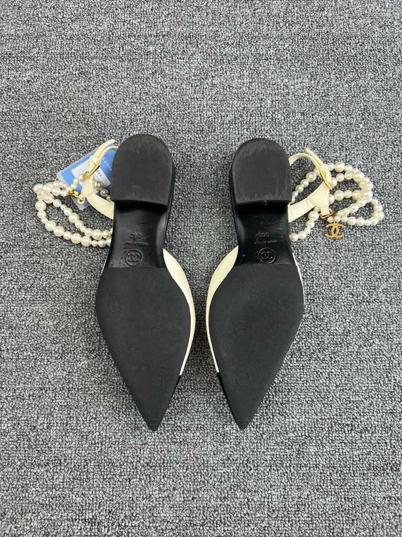 Chanel Chanel Pearl Pointed Toe Flat Sandals-yf Size US 6 / IT 36 - 5 Thumbnail