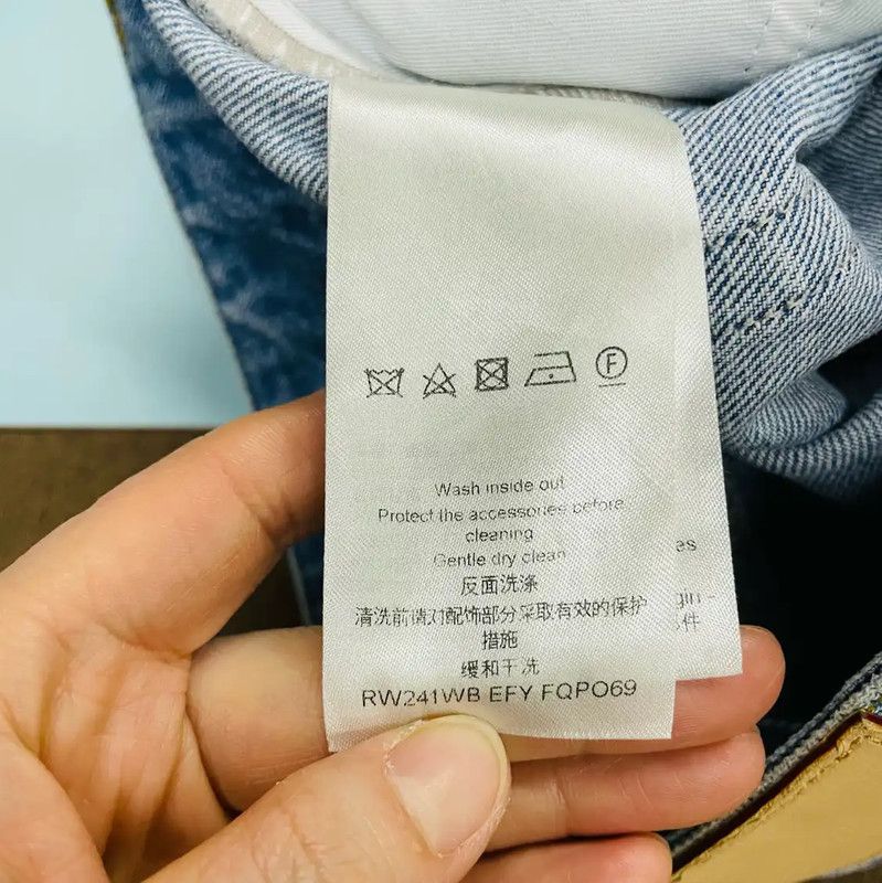 Louis Vuitton Louis Vuitton Blue Denim Shorts for Women 0089 Size 24" / US 00 / IT 34 - 4 Thumbnail