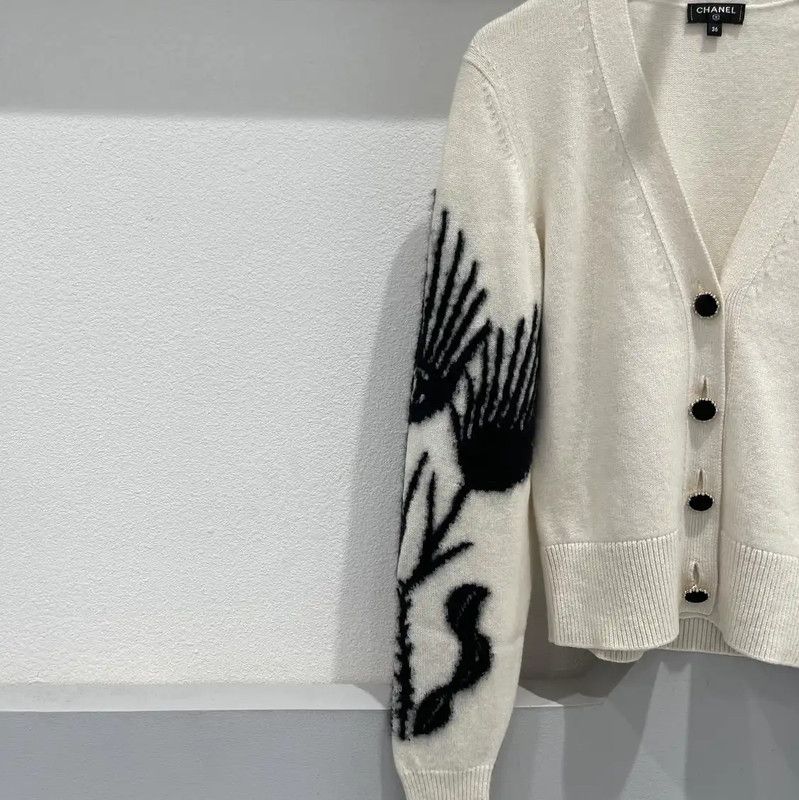 Chanel Chanel Spring Autumn Ivory Long Sleeve Cardigan 0089 Size ONE SIZE - 3 Thumbnail