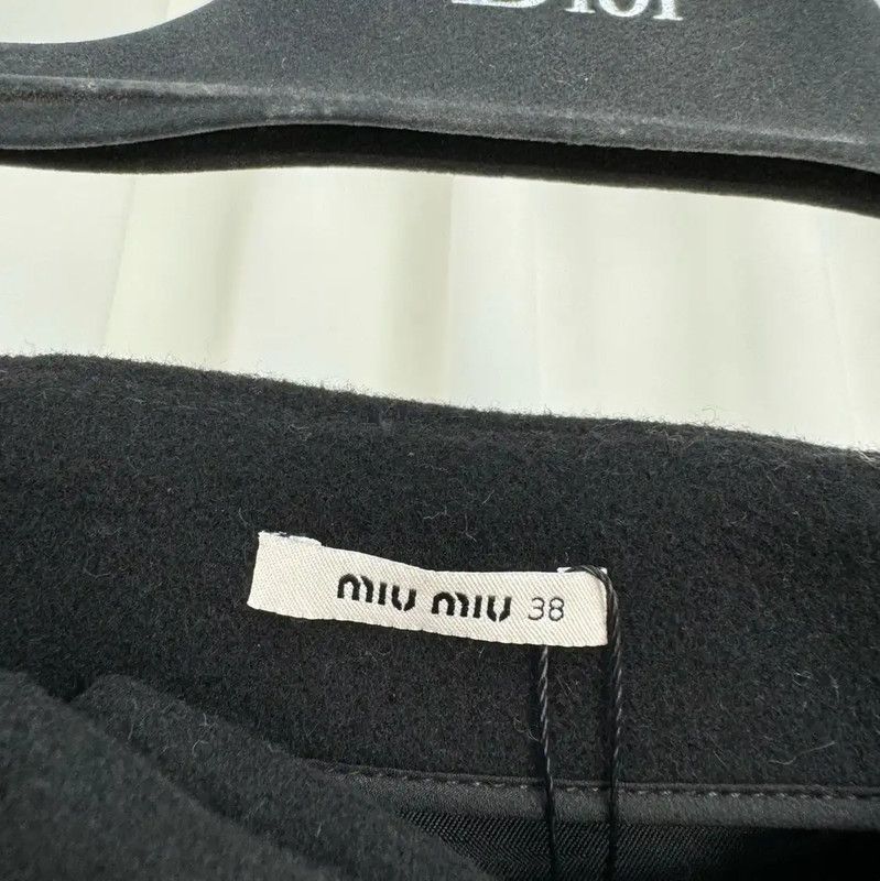 Miu Miu Miu Miu Black A-Line Mini Skirt 0089 Size 26" / US 2 / IT 38 - 5 Thumbnail