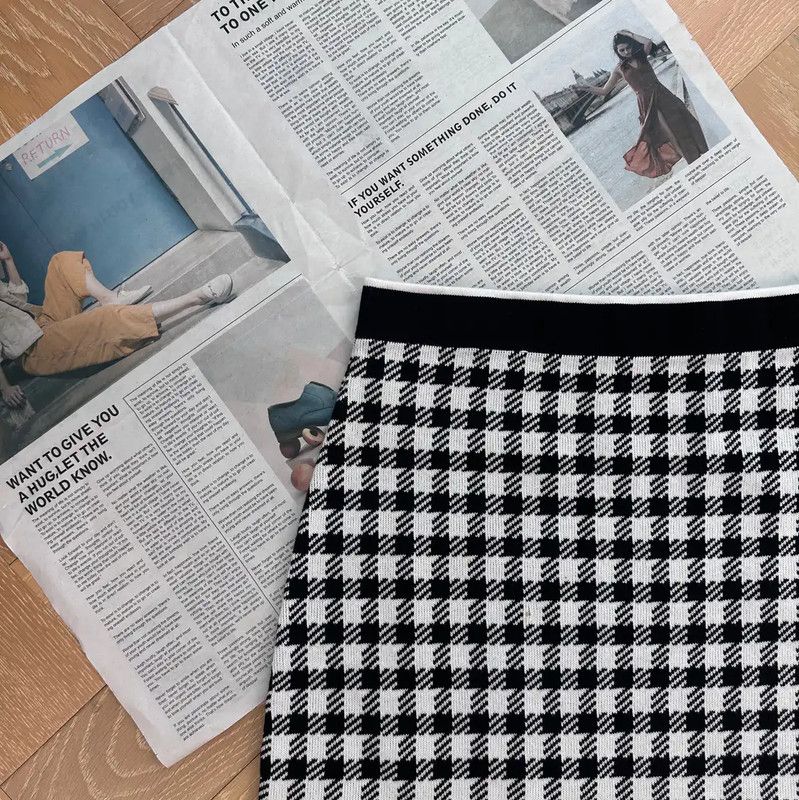 Miu Miu Miu Miu Black Checkered Pattern Mini Skirt 0089 Size 26" / US 2 / IT 38 - 6 Thumbnail