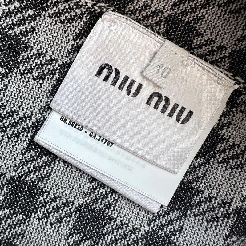 Miu Miu Miu Miu Black Checkered Pattern Mini Skirt 0089 Size 26" / US 2 / IT 38 - 7 Thumbnail