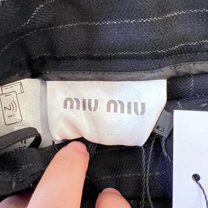 Miu Miu Miu Miu Dark Blue Pleated Skirt 0089 Size 28" / US 6 / IT 42 - 8 Thumbnail