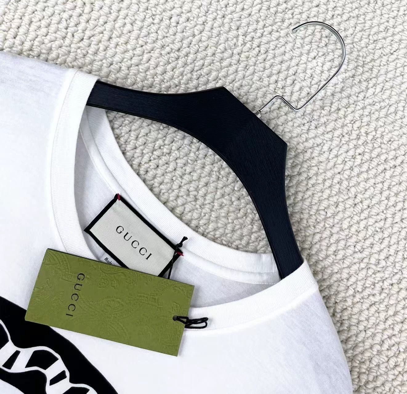 Gucci gucci white short sleeve t-shirt with piano Size US S / EU 44-46 / 1 - 3 Thumbnail