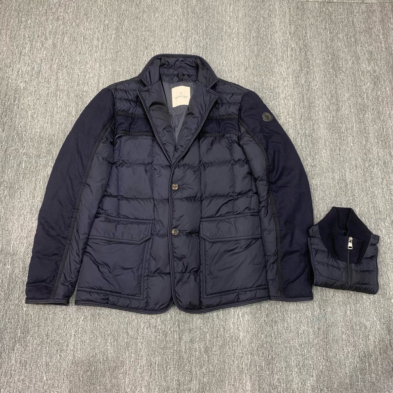 Moncler moncler dark blue quilted down jacket Size US M / EU 48-50 / 2 - 7 Thumbnail