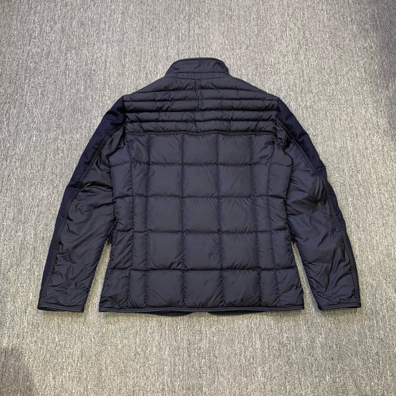 Moncler moncler dark blue quilted down jacket Size US M / EU 48-50 / 2 - 2 Thumbnail