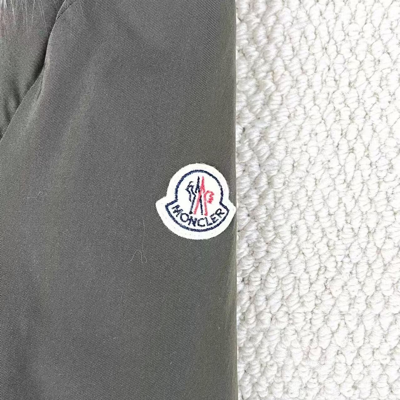 Moncler moncler green hooded down coat with pockets Size L / US 10 / IT 46 - 4 Thumbnail