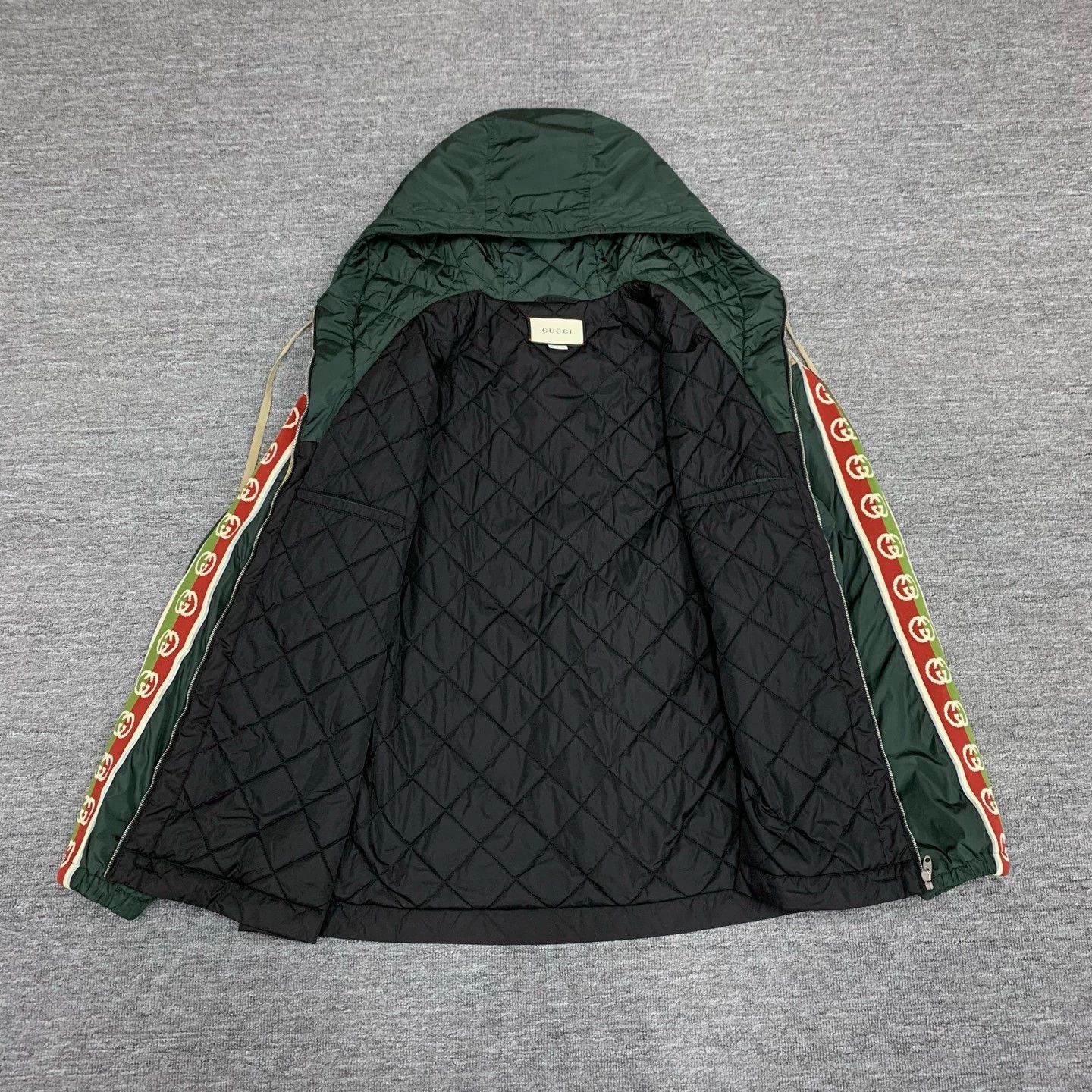 Gucci gucci logo printed cotton jacket with hood Size US L / EU 52-54 / 3 - 8 Thumbnail