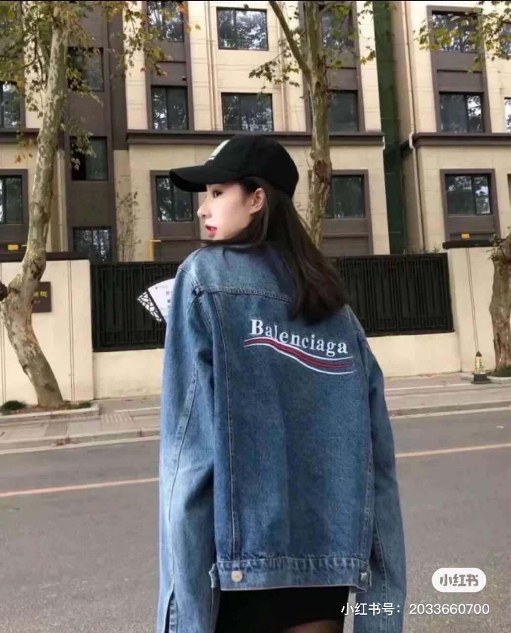 Balenciaga balenciaga embroidered denim jacket size 46 Size US L / EU 52-54 / 3 - 4 Thumbnail