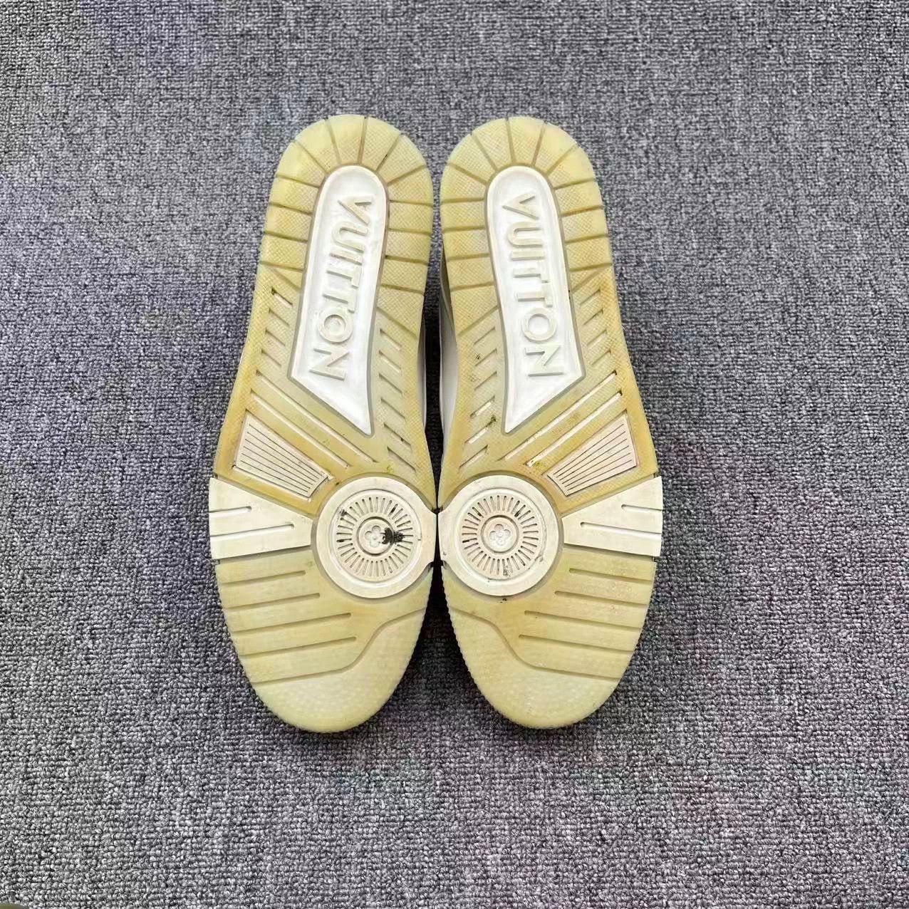 Louis Vuitton louis vuitton trainer white sneakers Size US 12 / EU 45 - 6 Thumbnail