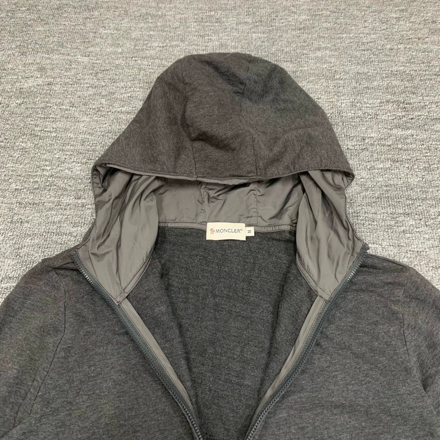 Moncler gray Moncler zip-up hoodie with logo Size US M / EU 48-50 / 2 - 9 Thumbnail