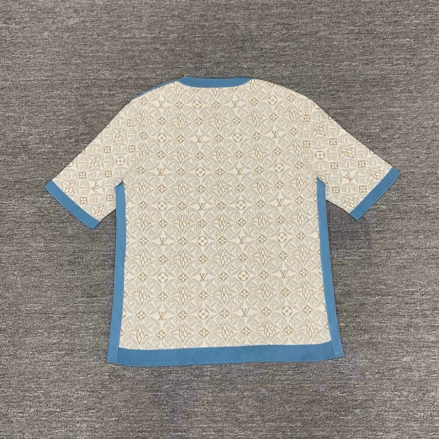 Louis Vuitton louis vuitton 1854 printed silk short sleeve Size M / US 6-8 / IT 42-44 - 2 Thumbnail