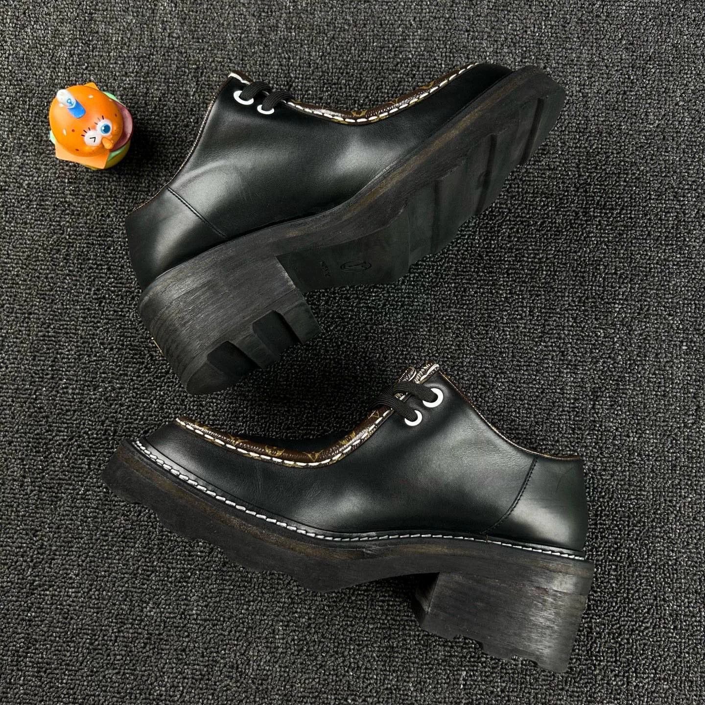 Louis Vuitton louis vuitton thick-sole loafers size 39.5 Size US 8.5 / EU 41-42 - 3 Thumbnail