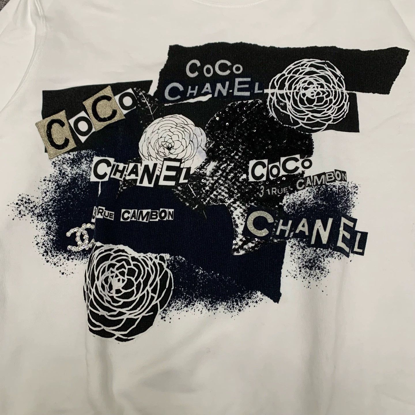 Chanel white chanel camellia logo embroidered sweatshirt Size L / US 10 / IT 46 - 8 Thumbnail