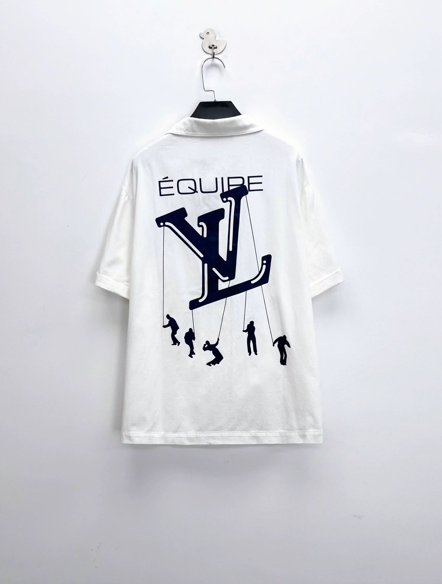 Louis Vuitton louis vuitton white short sleeve shirt Size US XL / EU 56 / 4 - 2 Thumbnail
