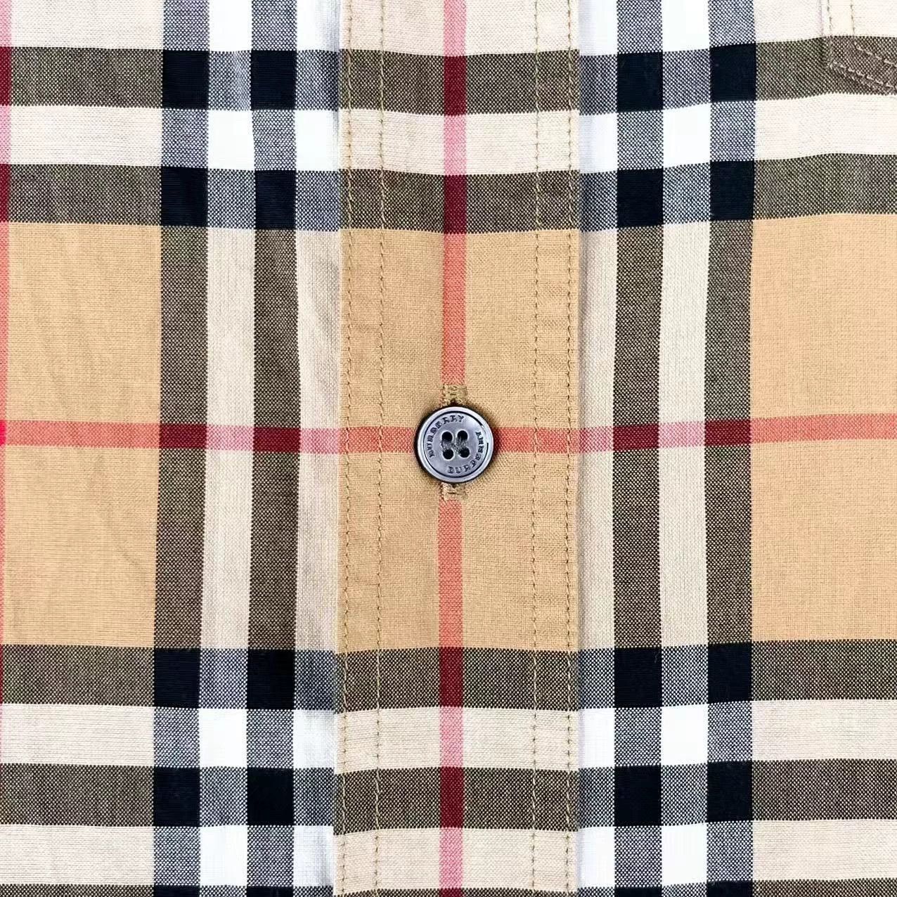 Burberry burberry beige check short sleeve shirt Size US L / EU 52-54 / 3 - 4 Thumbnail
