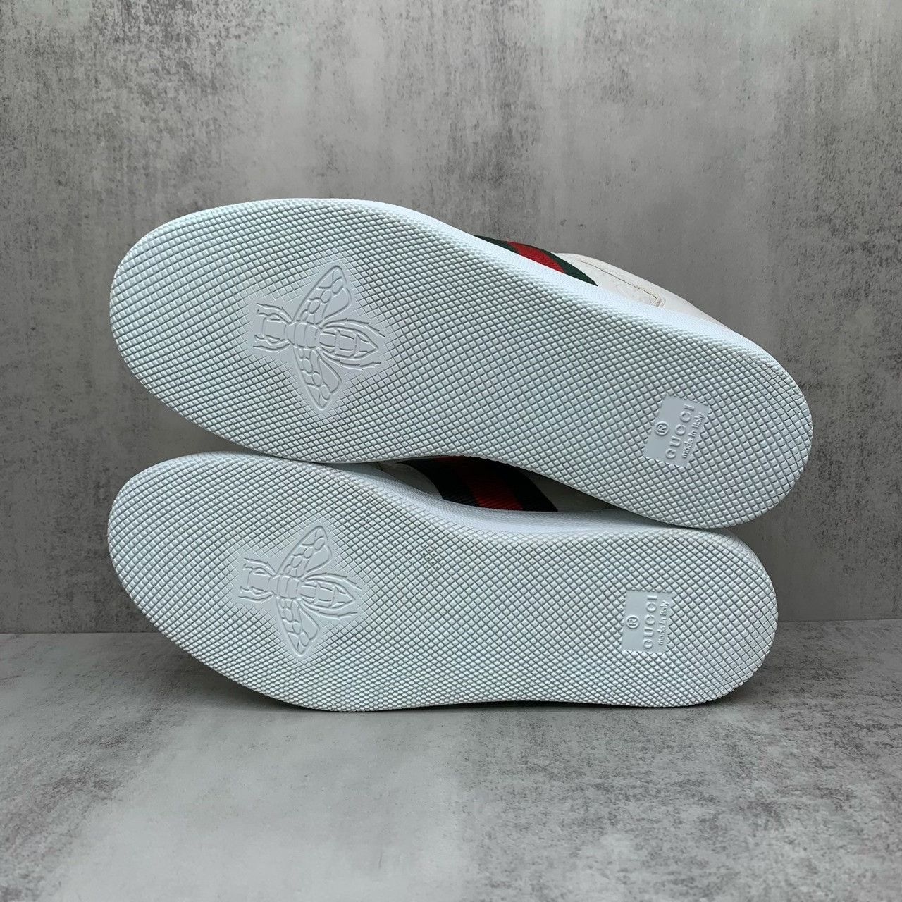 Gucci gucci white double g sneakers size 36 Size US 6 / IT 36 - 7 Thumbnail