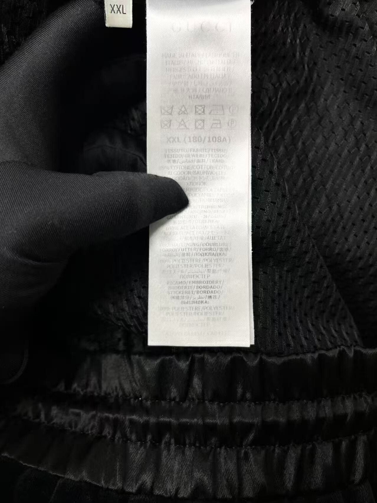 Gucci gucci black velvet zip jacket with stripes Size US XXL / EU 58 / 5 - 5 Thumbnail