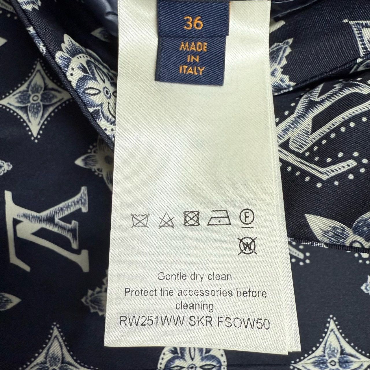 Louis Vuitton Louis Vuitton Reversible Logo Jacket Size S / US 4 / IT 40 - 6 Thumbnail