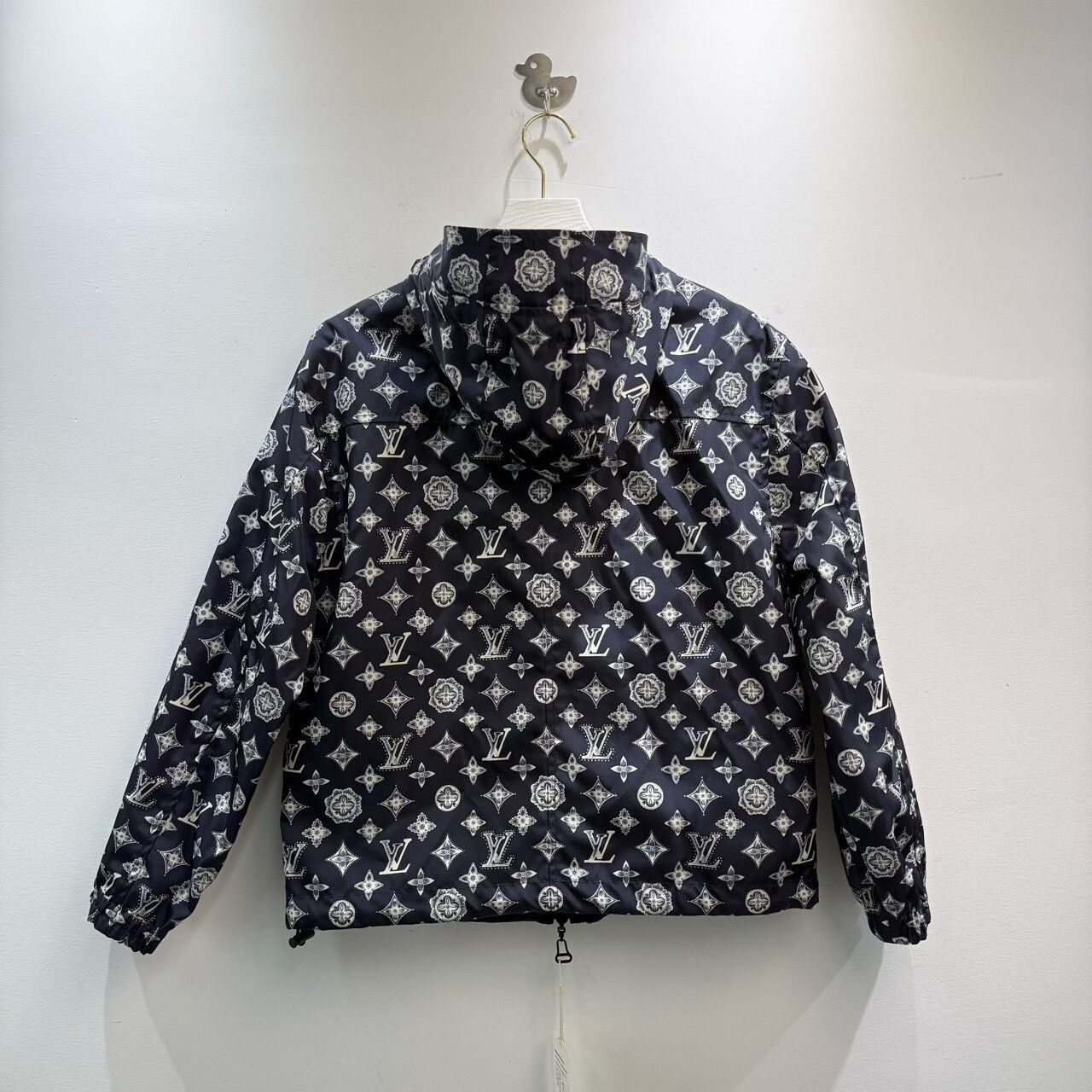 Louis Vuitton Louis Vuitton Reversible Logo Jacket Size S / US 4 / IT 40 - 2 Thumbnail