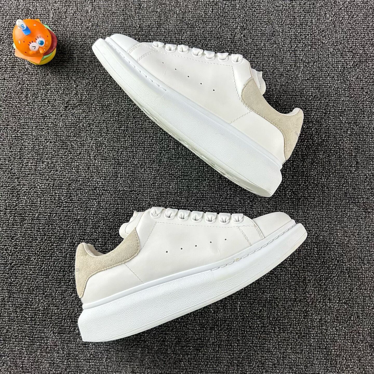 Alexander McQueen Alexander McQueen White Sneakers Size 37.5 Size US 7.5 / EU 40-41 - 4 Thumbnail