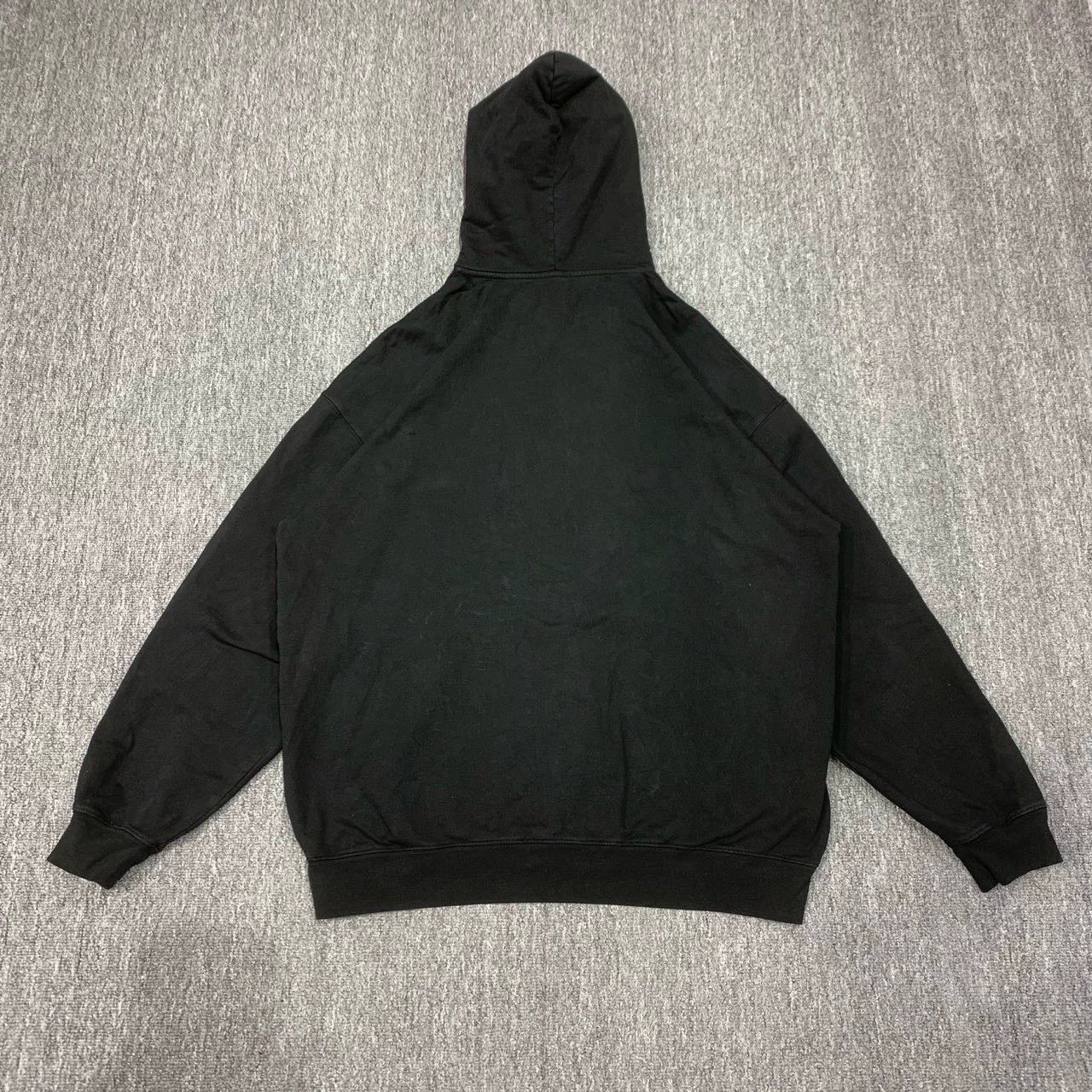 Balenciaga balenciaga black logo hoodie size small Size US S / EU 44-46 / 1 - 2 Thumbnail