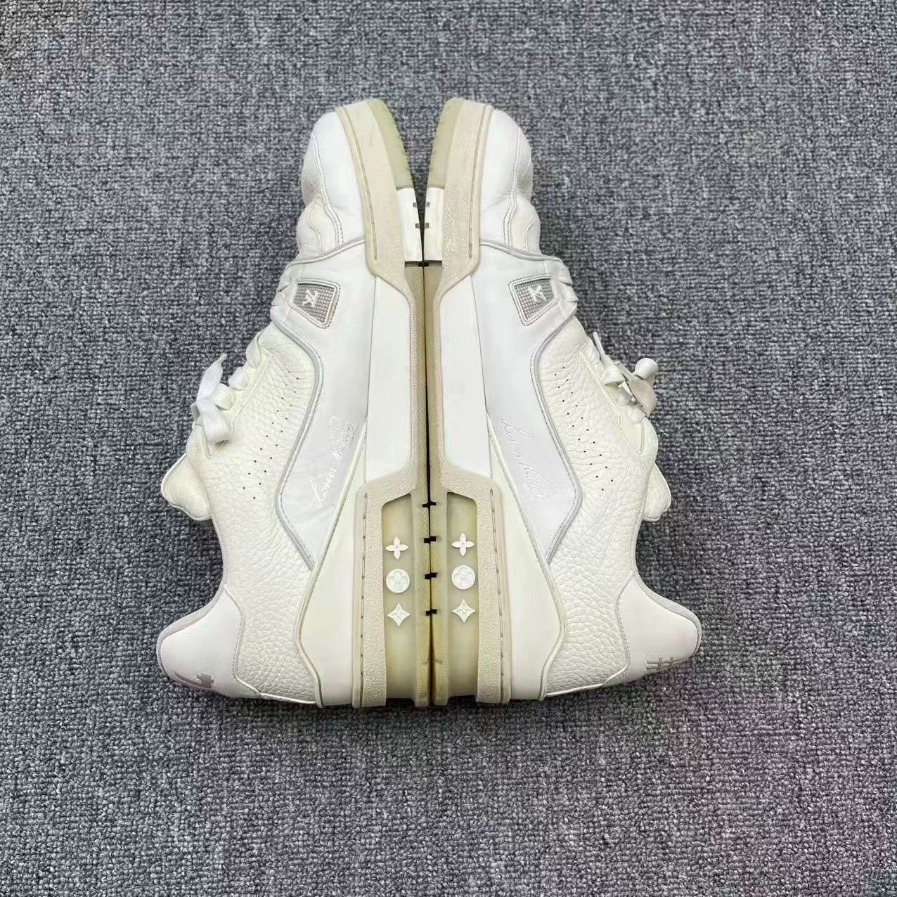 Louis Vuitton louis vuitton white trainer sneakers size 46 Size US 12 / EU 45 - 5 Thumbnail