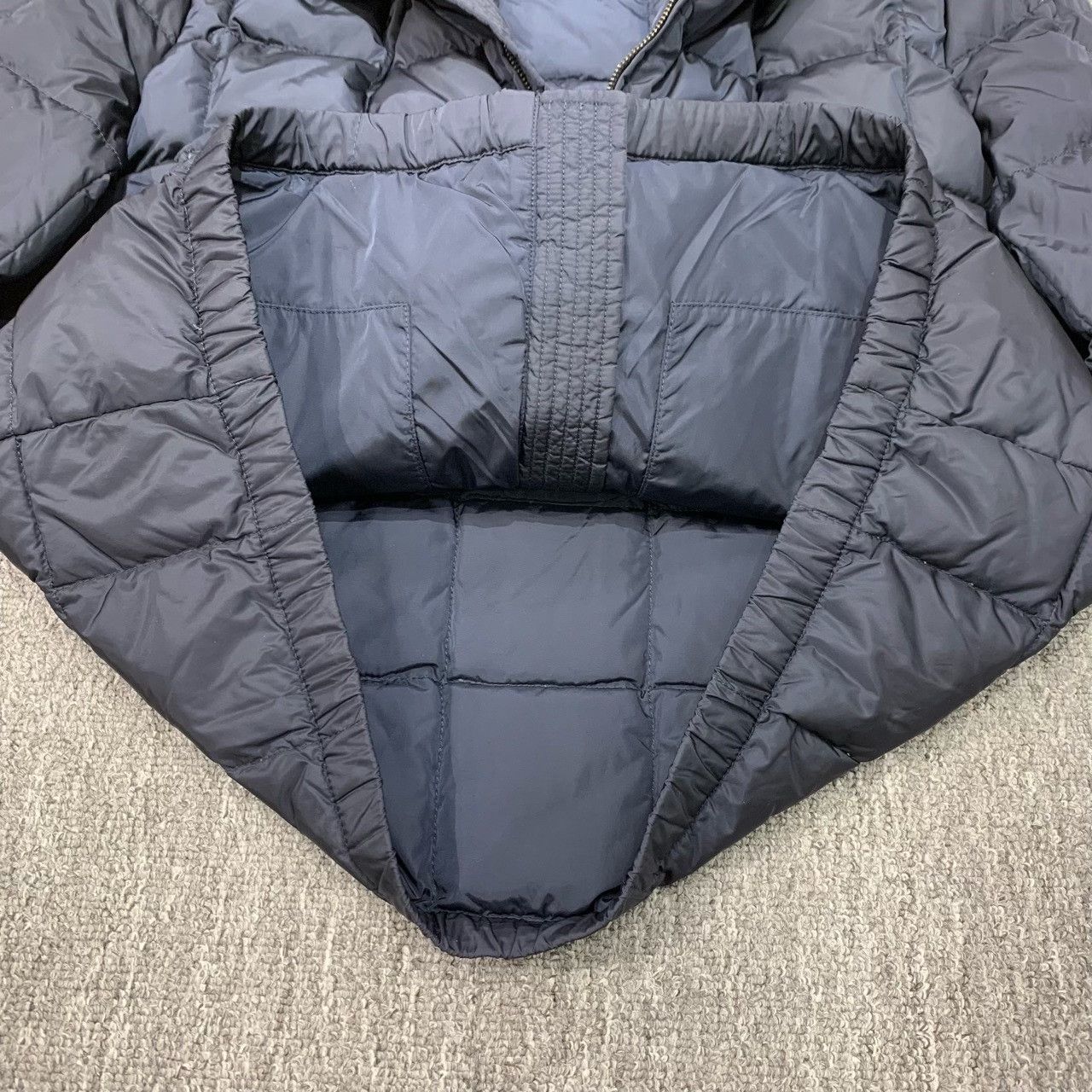 Prada prada dark blue puffer jacket with hood Size US L / EU 52-54 / 3 - 9 Thumbnail