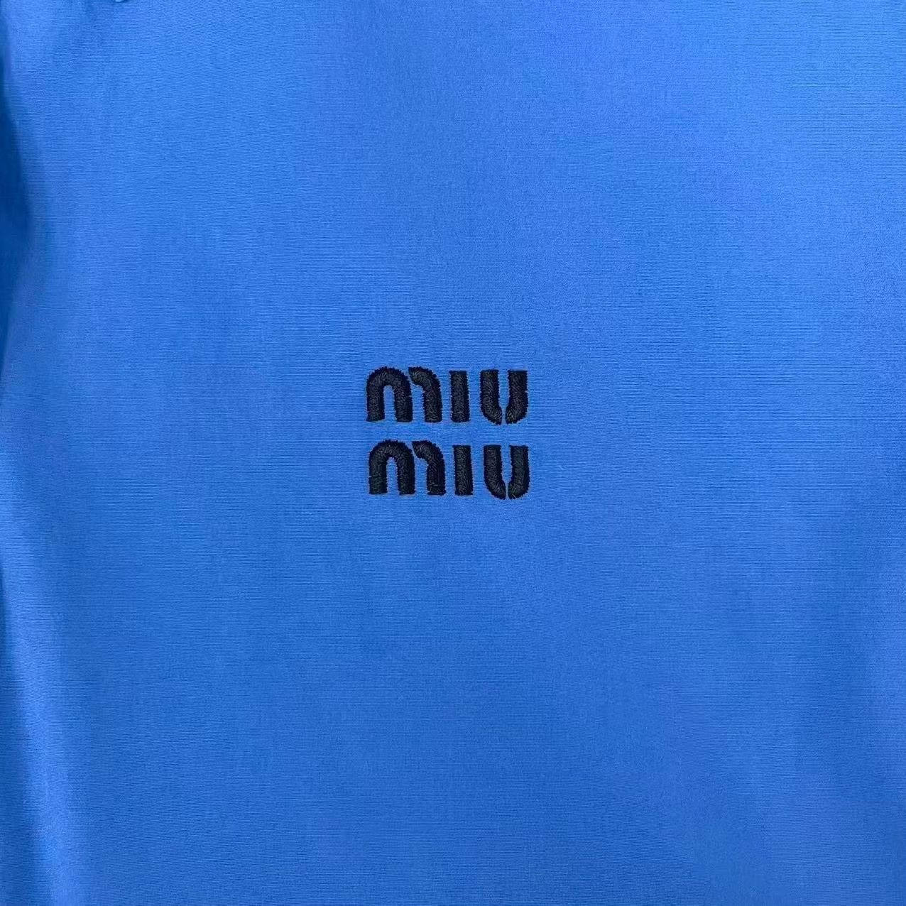 Miu Miu miu miu blue cropped logo shirt Size M / US 6-8 / IT 42-44 - 4 Thumbnail