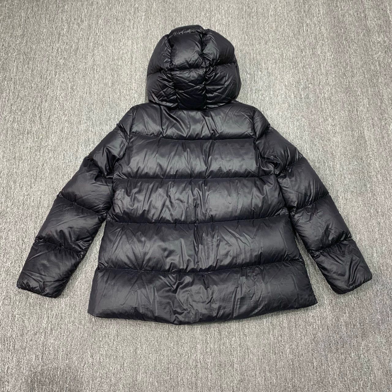 Moncler moncler seritte black short down jacket Size US M / EU 48-50 / 2 - 2 Thumbnail