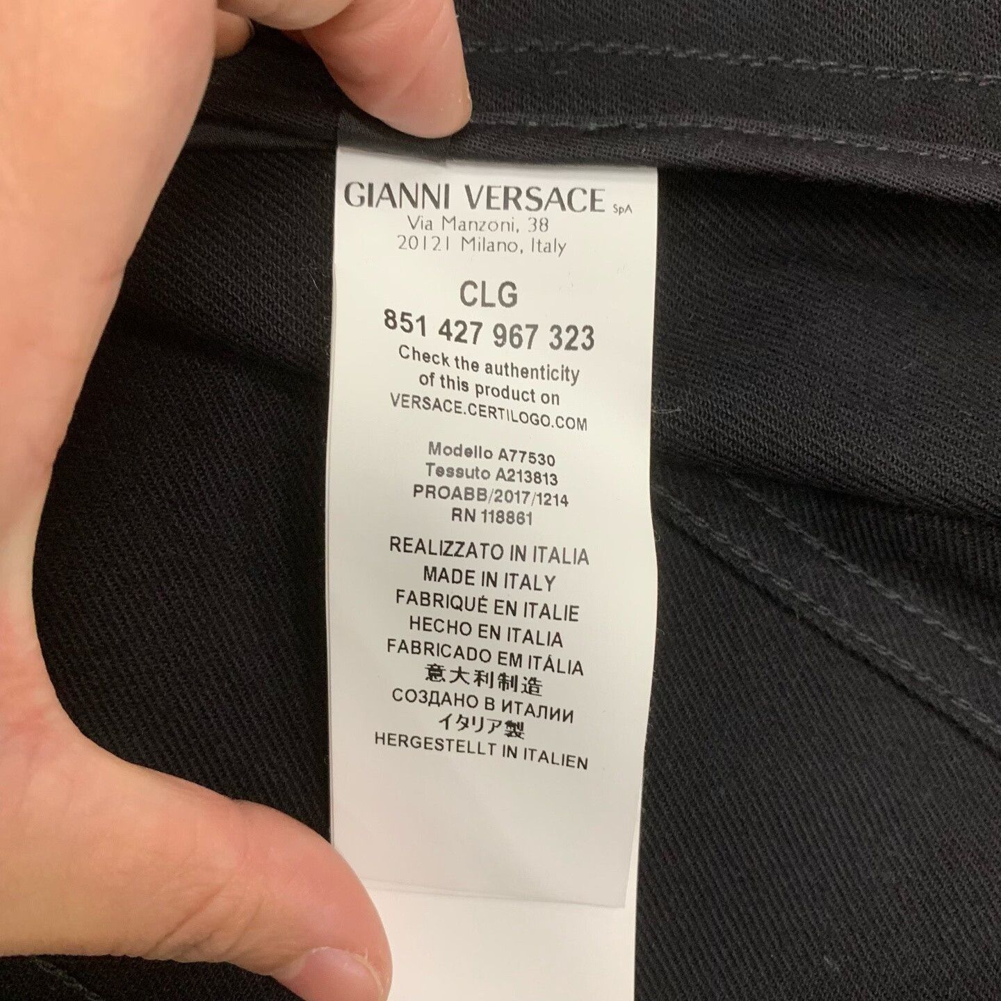 Versace versace black denim jacket with logo Size US L / EU 52-54 / 3 - 5 Thumbnail