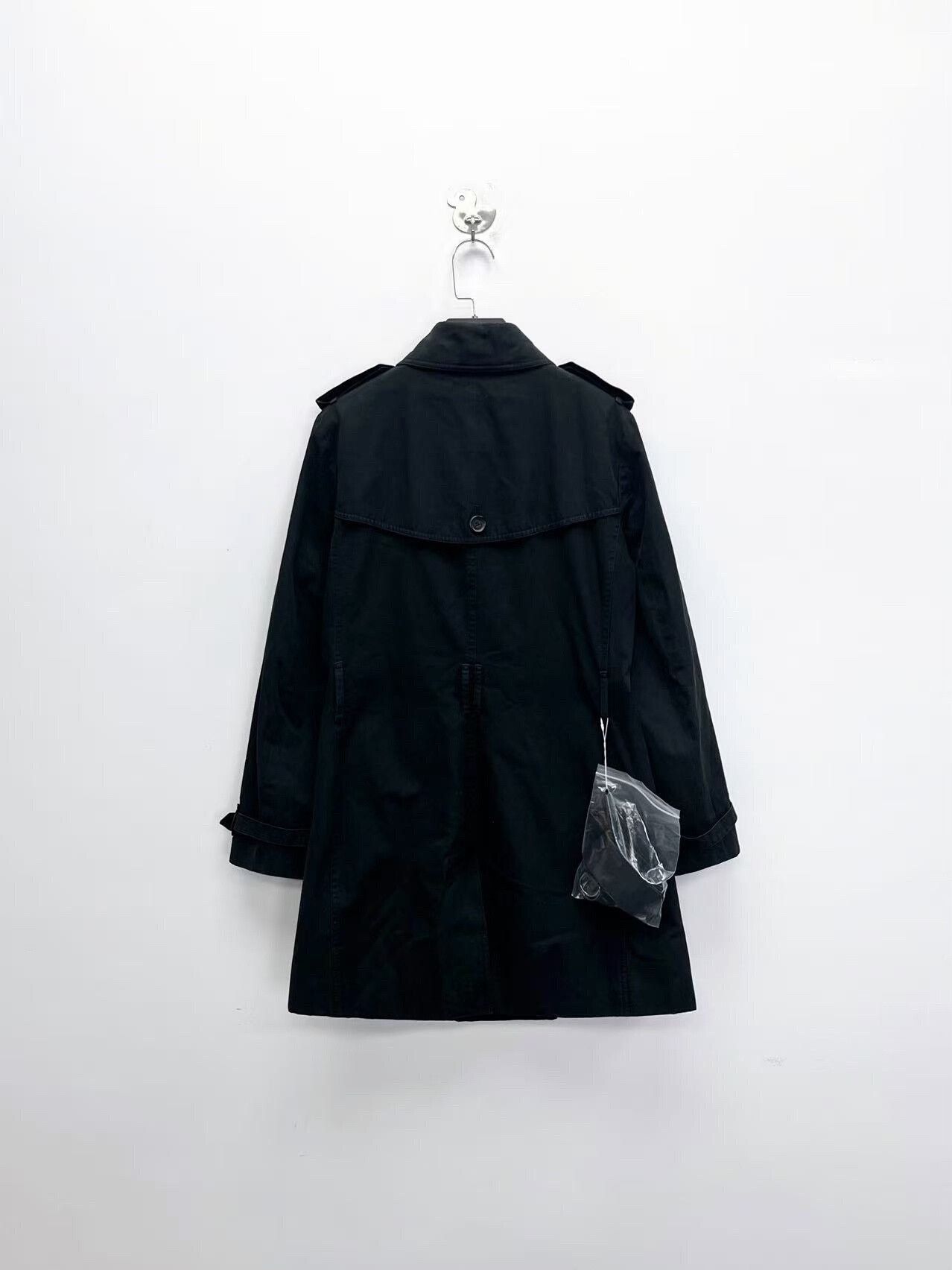 Burberry burberry black double-breasted trench coat Size M / US 6-8 / IT 42-44 - 2 Thumbnail